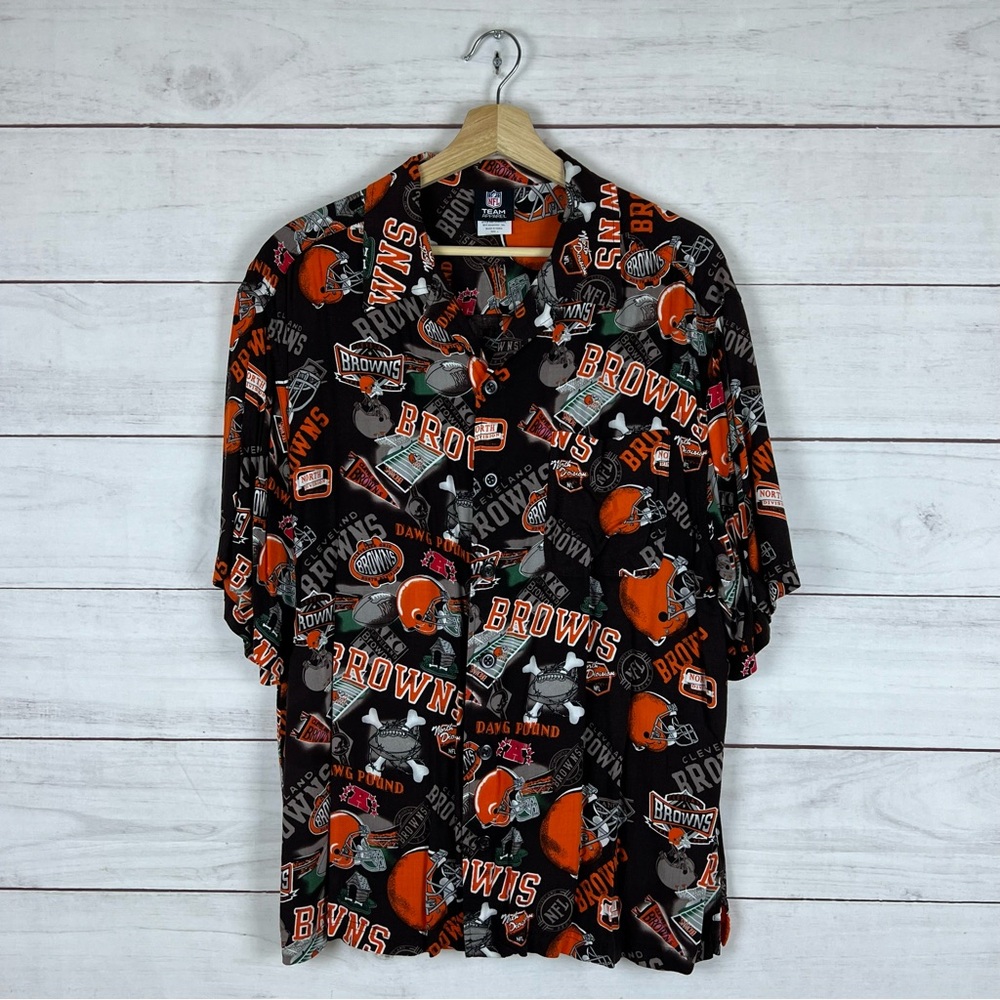 Cleveland Browns NFL Hawaiian Button Short Sleeve Shirt Large
